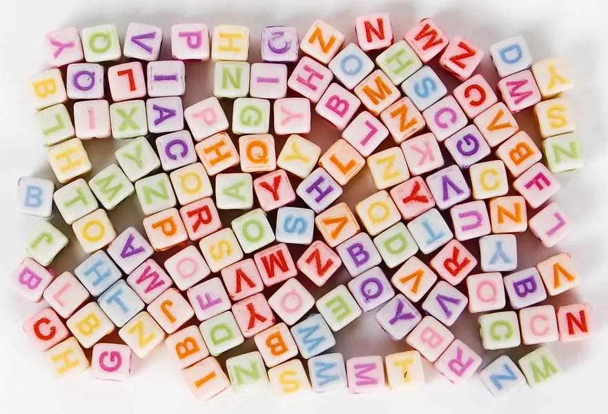 Korálky ABC 03 pastelové