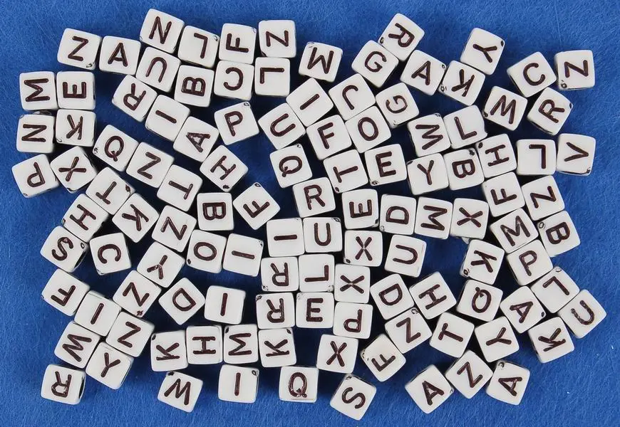 Korálky ABC 02 bílé